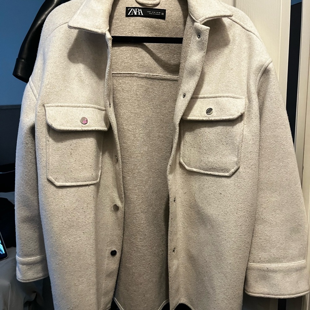 Zara Cream Lightweight Shirt Jacket with Relaxed Fit
